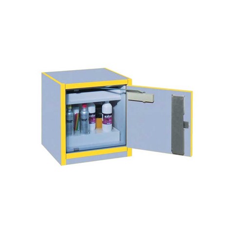 Armoire porte battante